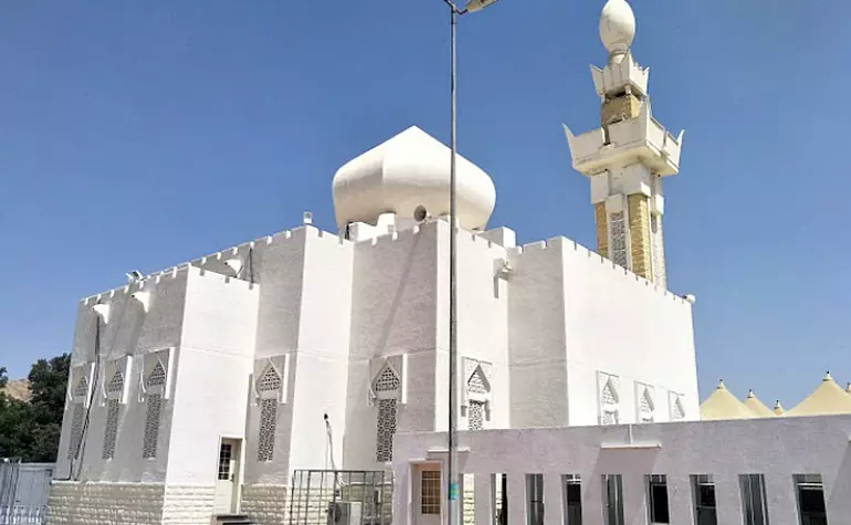 Qiblah-side-of-Masjid-Jirranah